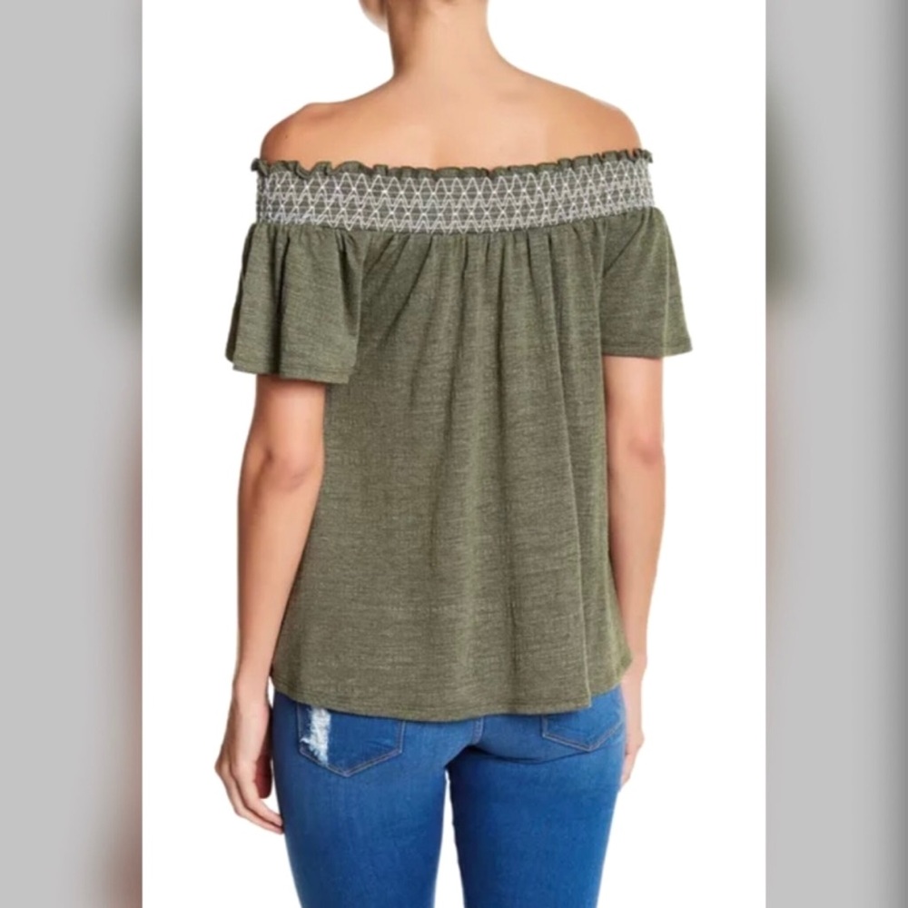 NWT Cable & Gauge Off Shoulder Smocked Green Shirt - Picture 3 of 8
